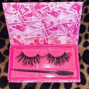 Mink lashes
